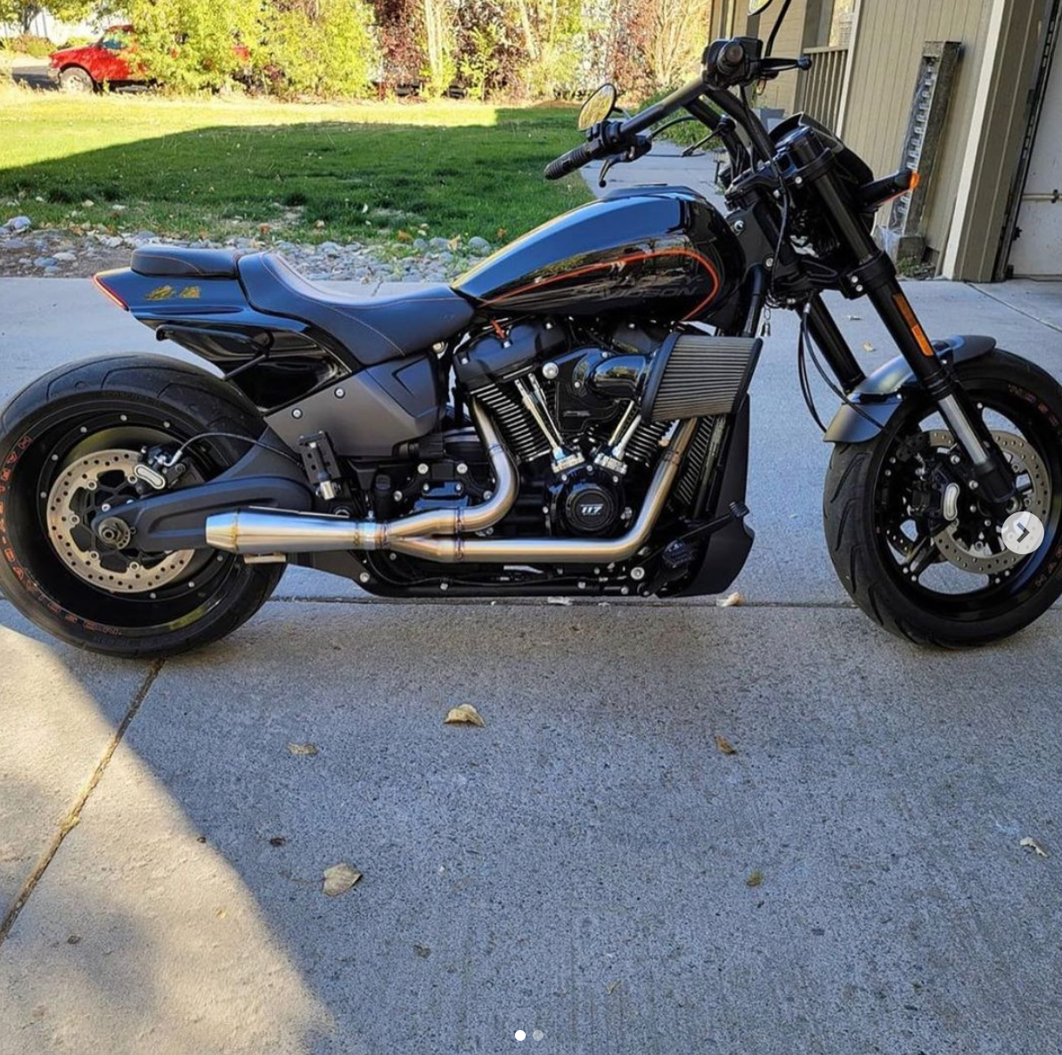 Stealth Pipes exhaust system installed on Harley M8 Softail – view of side (2017–2025), photo 11 of 36